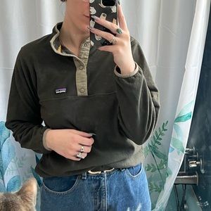 Patagonia Quarter Button Lightweight Fleece